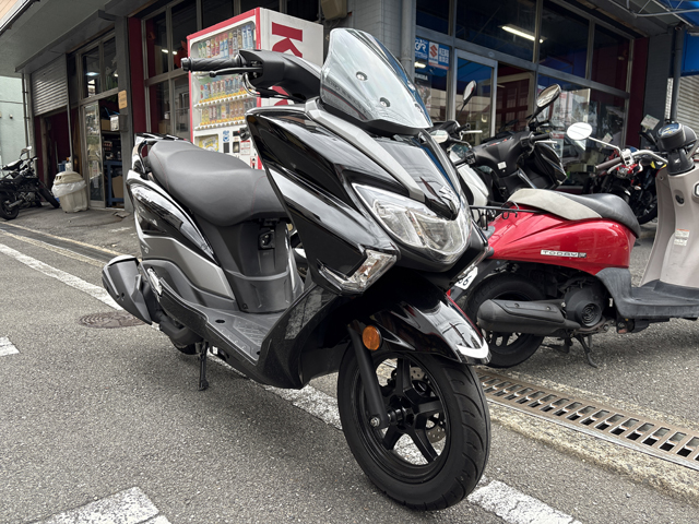 スズキ　バーグマンストリート125EX