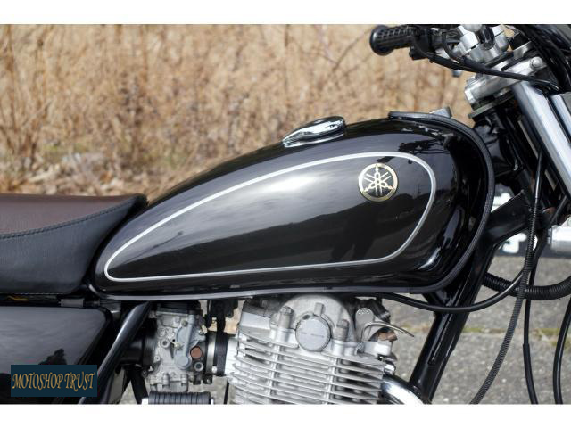 ヤマハ SR400