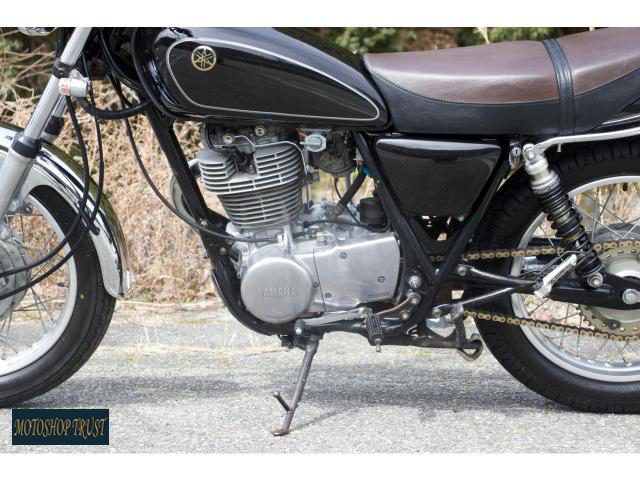 ヤマハ SR400