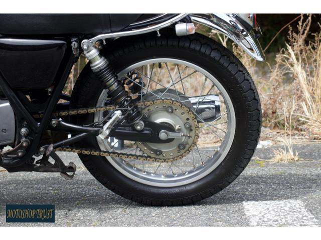 ヤマハ SR400 -トラスト