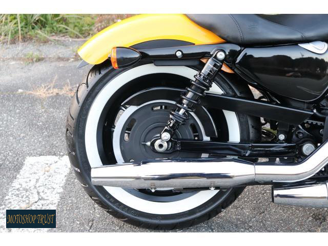 ハーレーダビッドソン XL883N