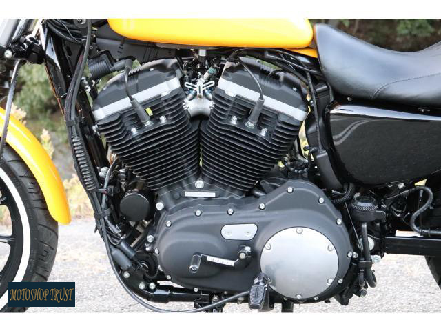 ハーレーダビッドソン XL883N
