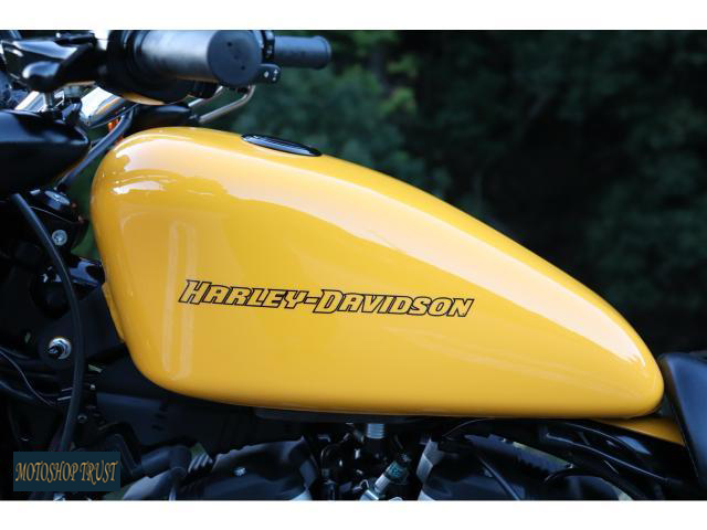 ハーレーダビッドソン XL883N