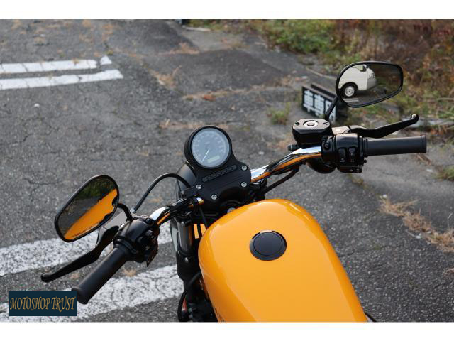 ハーレーダビッドソン XL883N