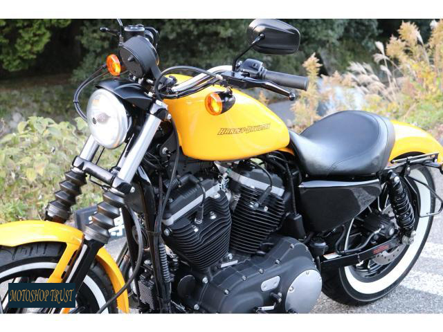 ハーレーダビッドソン XL883N