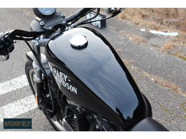 ハーレーダビッドソン XL883R