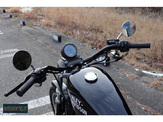 ハーレーダビッドソン XL883R