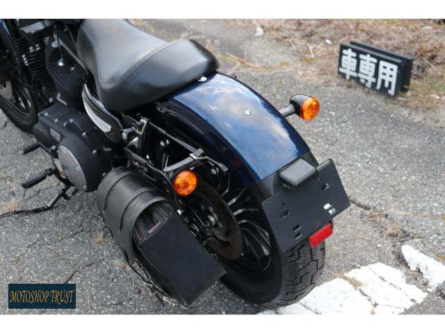 ハーレーダビッドソン XL883N