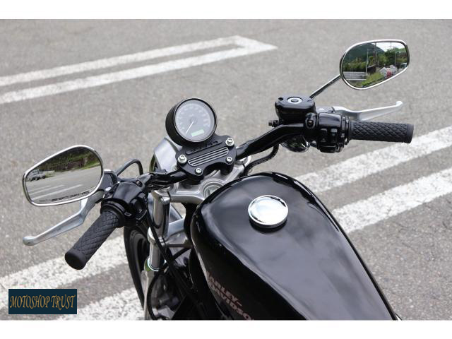 ハーレーダビッドソン XL883L ロー