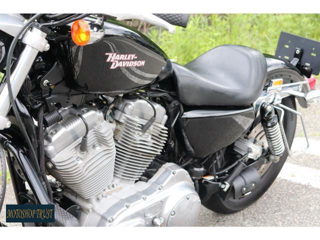 ハーレーダビッドソン XL883L ロー