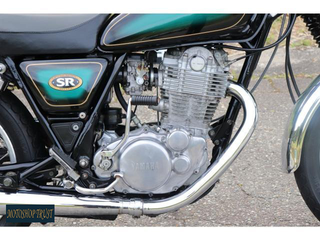 ヤマハ SR400
