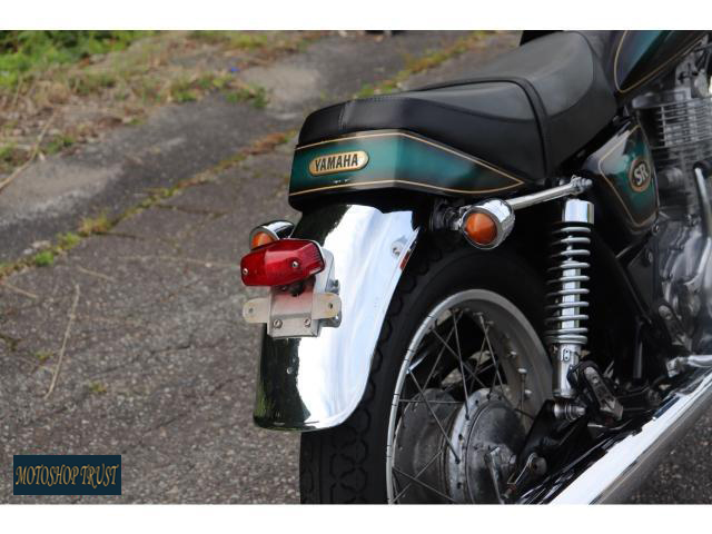 ヤマハ SR400