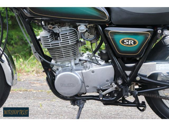 ヤマハ SR400