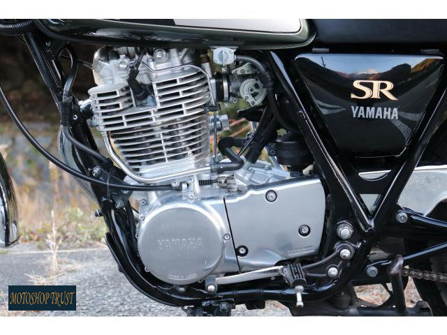 ヤマハ SR400