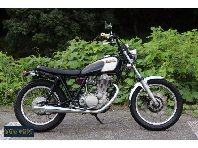 ヤマハ　SR400