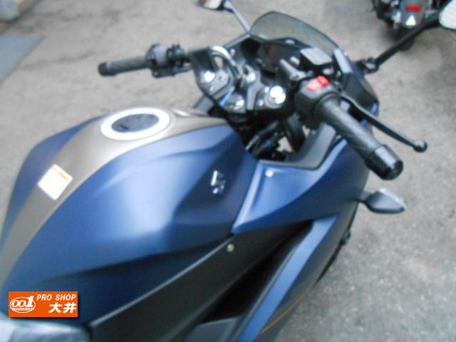 スズキ ジクサーSF250
