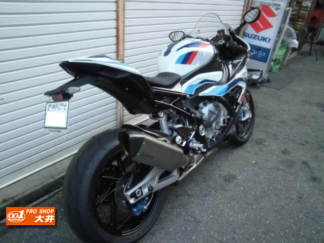 BMW M1000RR