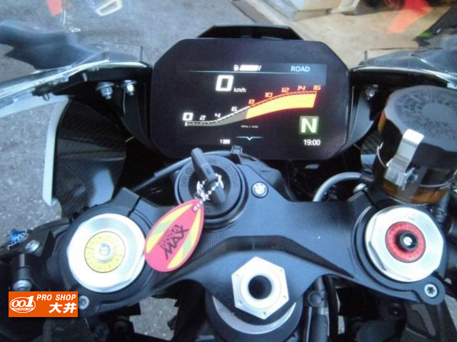 BMW M1000RR