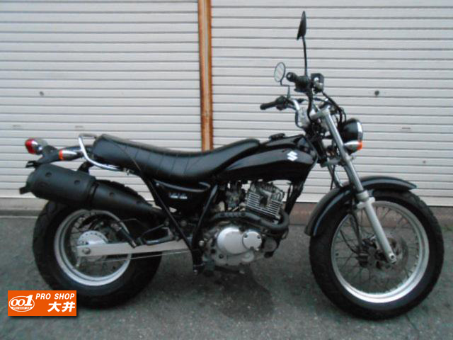 スズキ　Van　Van200