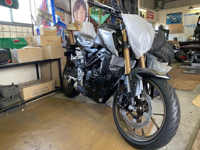 ホンダ　CB125R