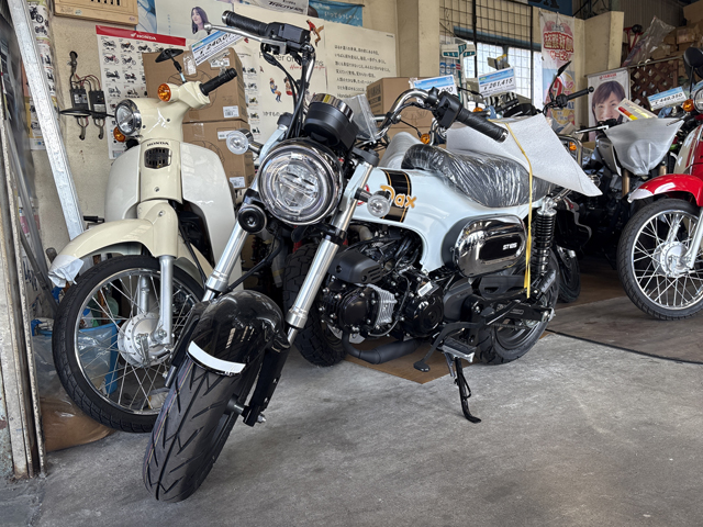 ホンダ　Dax125