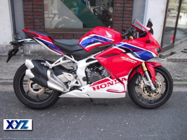 ホンダ　CBR250RR