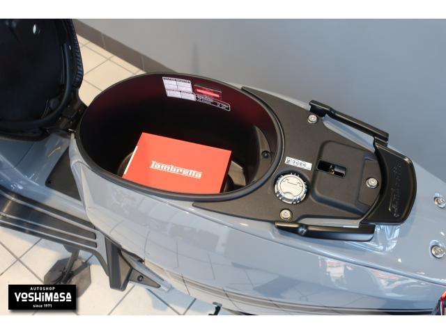 ランブレッタ V125 Special