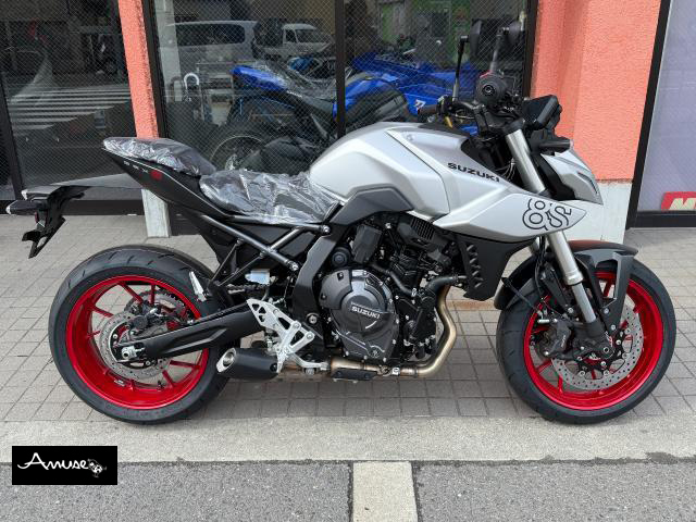 スズキ　GSX-8S