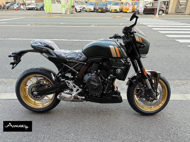スズキ　GSX-8TT