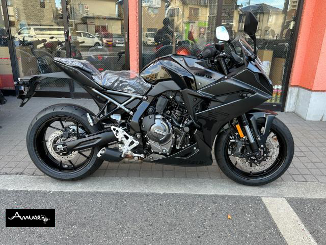 スズキ　GSX-8R