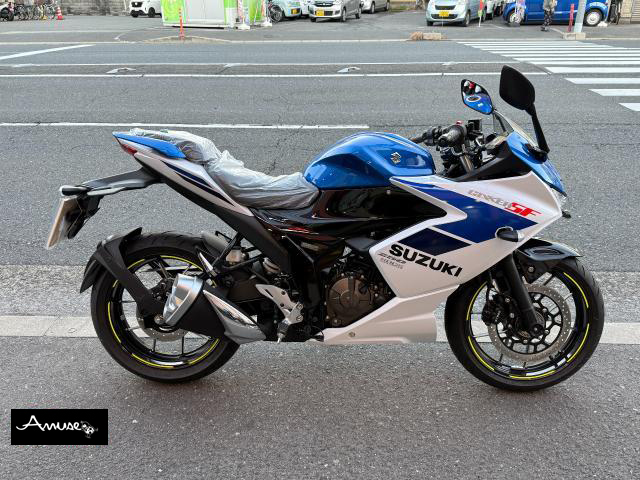 スズキ　ジクサーSF250