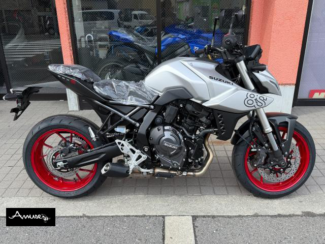 スズキ　GSX-8S