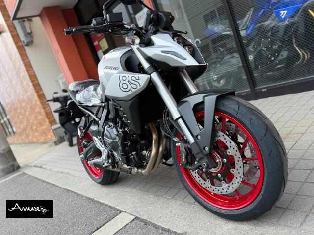 スズキ GSX-8S