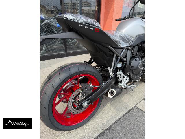 スズキ GSX-8S