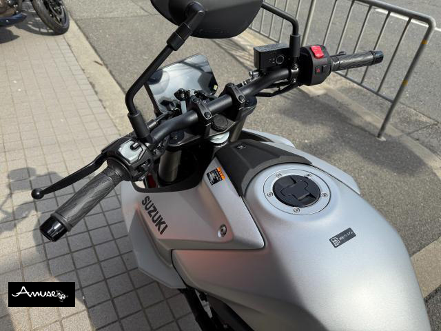 スズキ GSX-8S