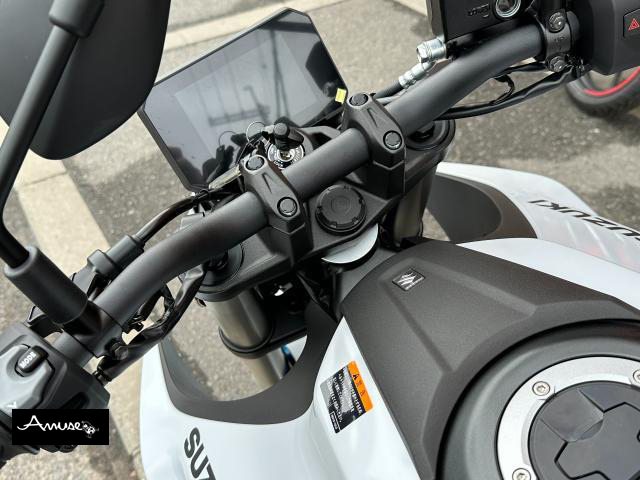 スズキ GSX-8S