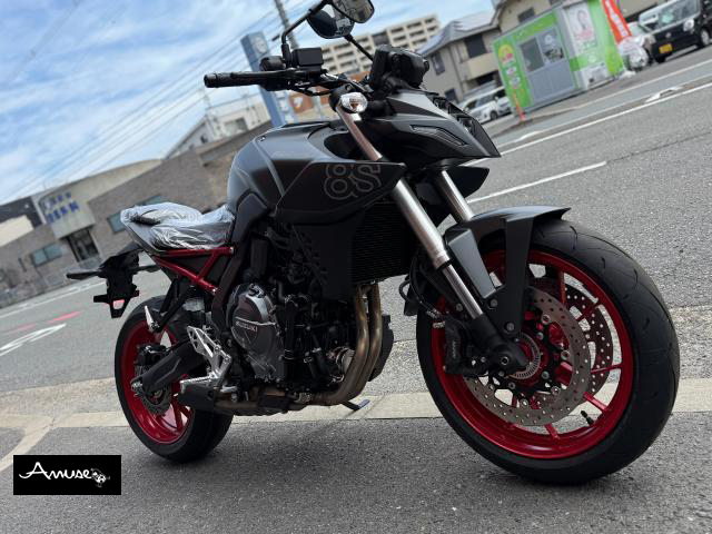 スズキ GSX-8S