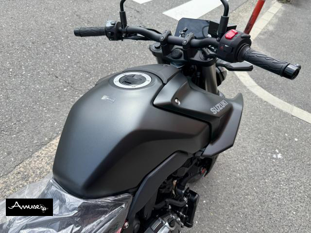 スズキ GSX-8S