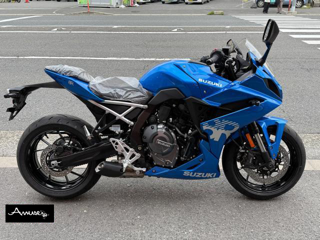 スズキ　GSX-8R