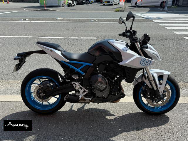 スズキ　GSX-8S