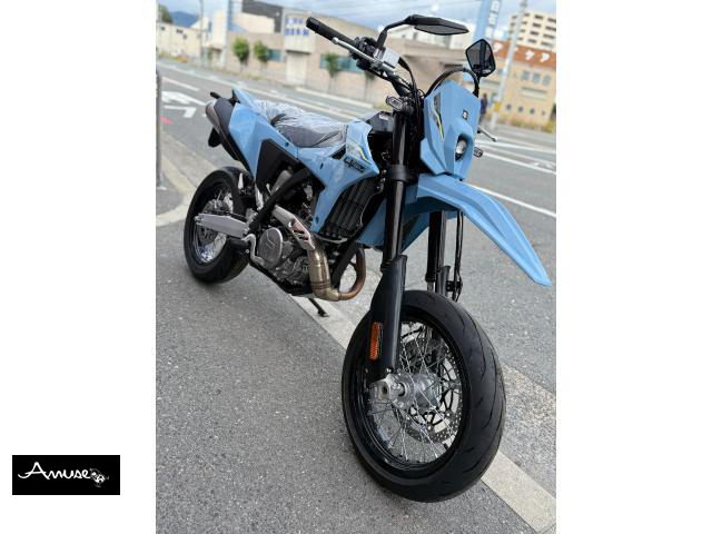 スズキ DR-Z4SM