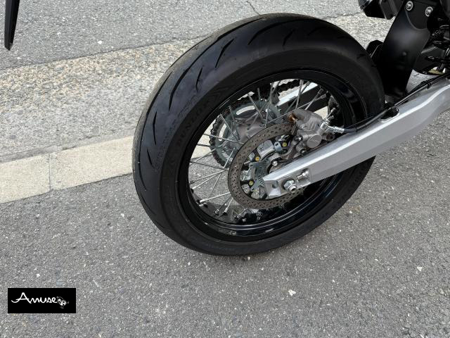 スズキ DR-Z4SM