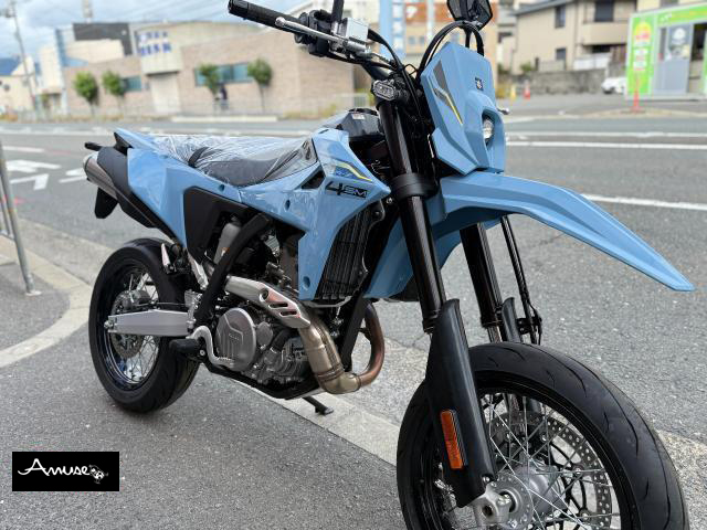 スズキ DR-Z4SM