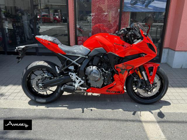 スズキ　GSX-8R