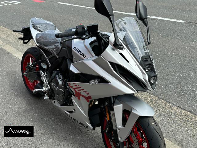 スズキ GSX-8R